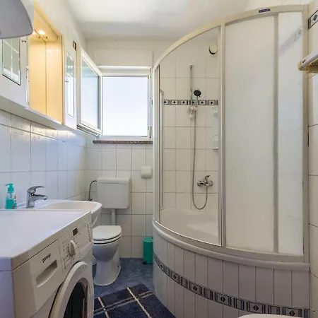 Holiday home Three-bedroom Holiday In