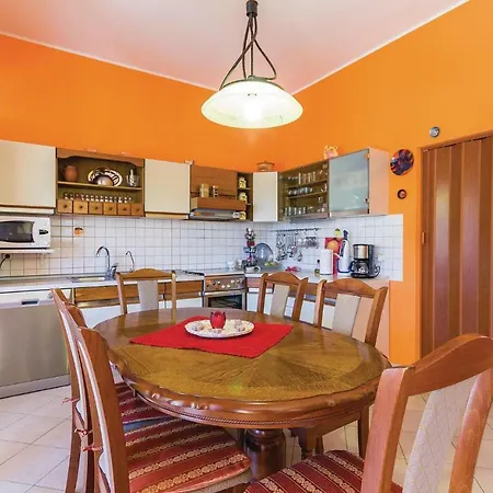 Holiday home Three-bedroom Holiday In Pula