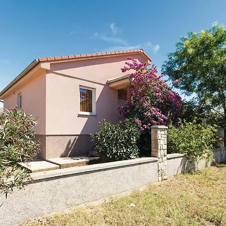 Three-bedroom Holiday In Vakantiehuis *
